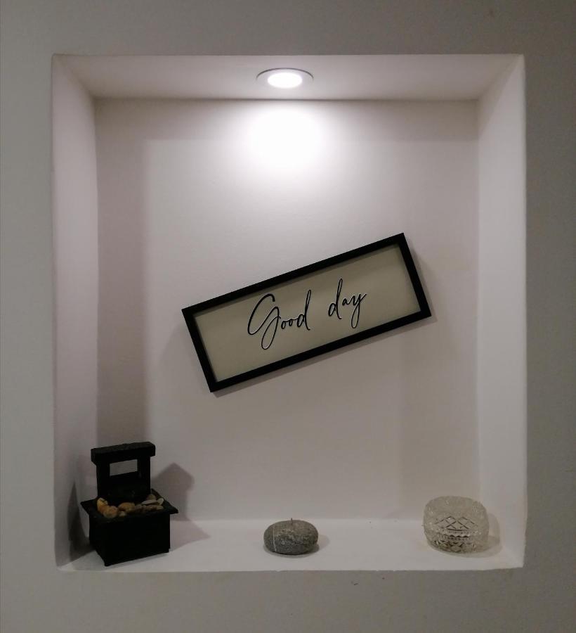 Ujkapu Sunshine Apartments Győr Esterno foto