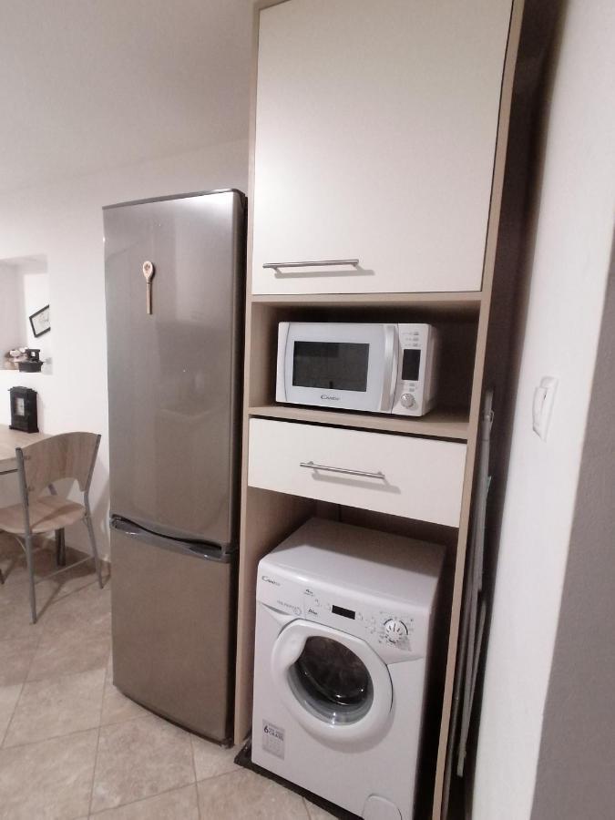 Ujkapu Sunshine Apartments Győr Esterno foto