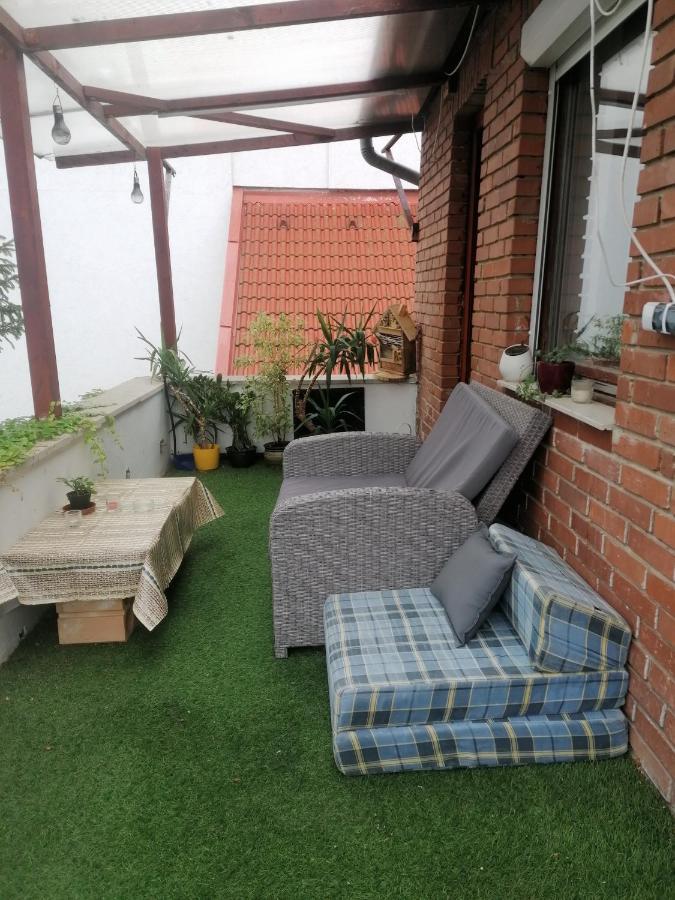Ujkapu Sunshine Apartments Győr Esterno foto