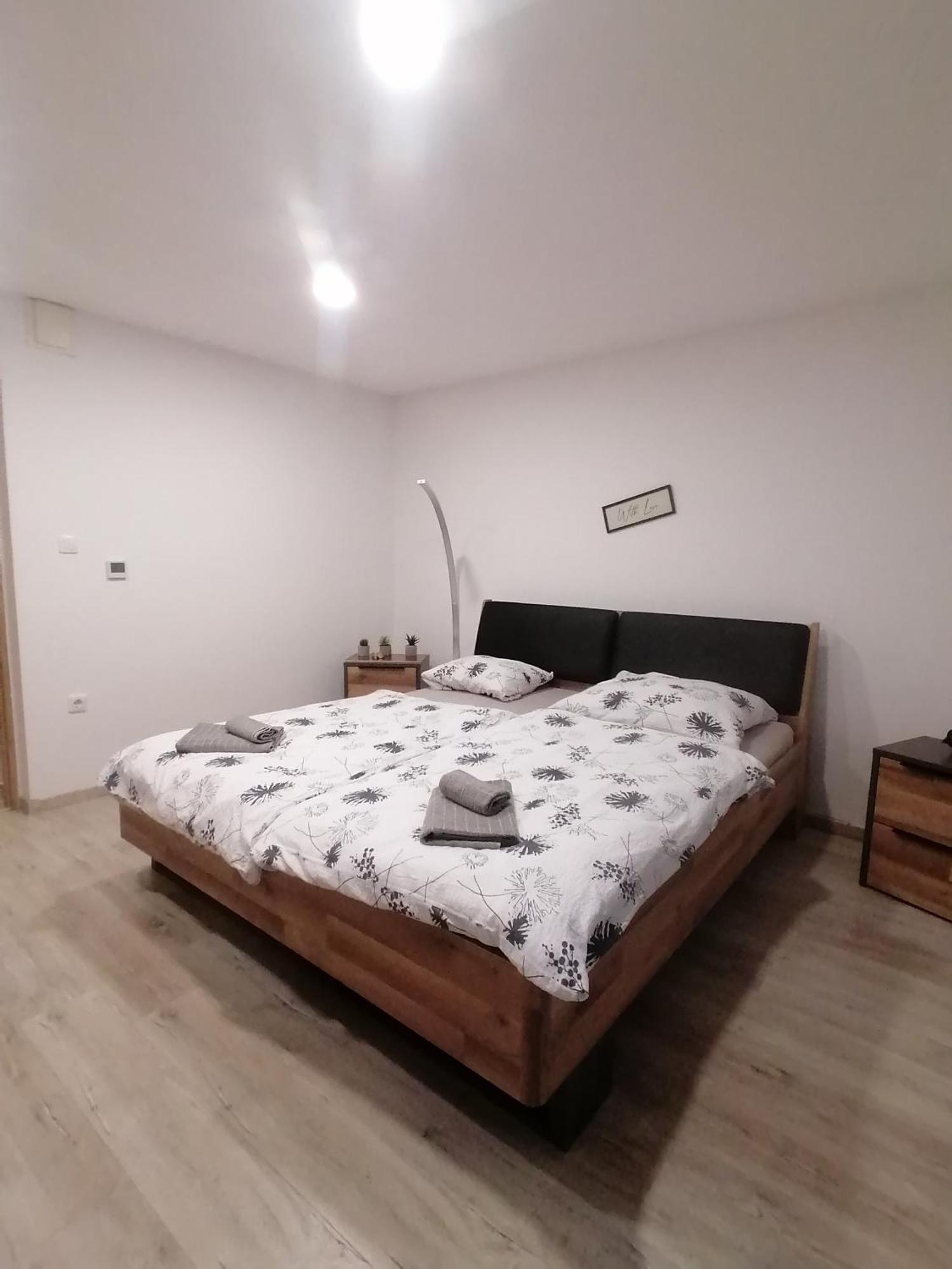 Ujkapu Sunshine Apartments Győr Camera foto