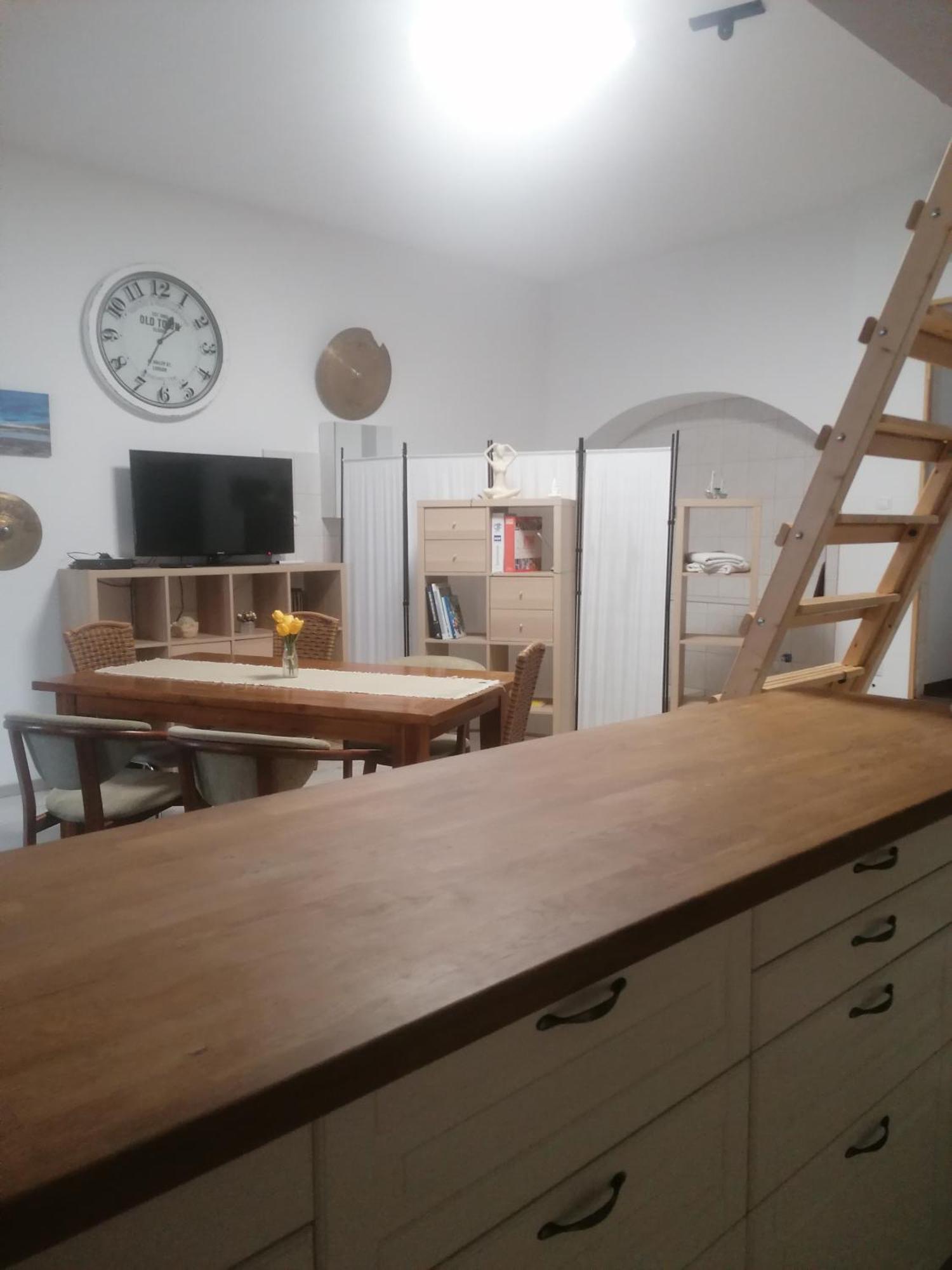 Ujkapu Sunshine Apartments Győr Esterno foto